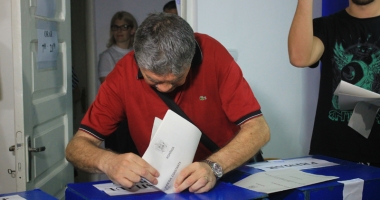 Stire din Politică-Administrație : Constanța se pregătește de alegeri anticipate. Unde vor fi așteptați cetățenii la urne