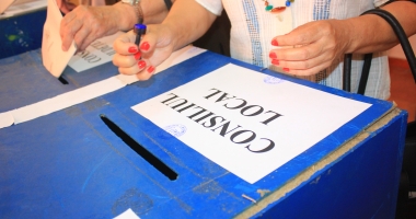 Stire din Politică-Administrație : ALEGERI CONSTANȚA / UPDATE. O secție de votare fost închisă. Lipsesc câteva sute de buletine de vot
