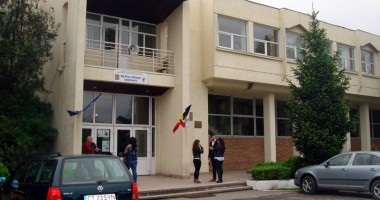 Bătaie de joc la alegerile elevilor constănțeni - 6