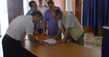 Stire din Cultură-Educație : Cdor conf. univ. dr. Octavian Tărăbuță, noul rector al Academiei Navale