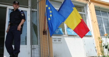 Stire din Eveniment : ALEGERI EUROPARLAMENTARE /  Atenție mare! Închisoare de la șase luni la trei ani, asta riști dacă votezi de mai multe ori