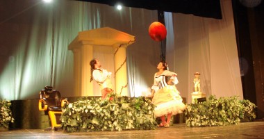 Stire din Cultură-Educație : Alegerile constănțenilor: balet sau premieră?