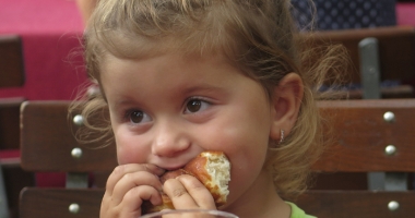 Stire din Sănătate : Complicațiile alergiei alimentare  la copii. Pericol de șoc anafilactic