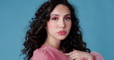 Stire din Sănătate : Mare grijă ce cumpăraţi! Unele produse cosmetice pot declanşa alergii puternice