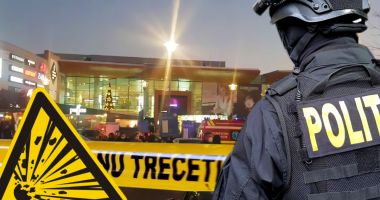 Stire din Eveniment : Alertă cu bombă la mall! Intervin forțele speciale