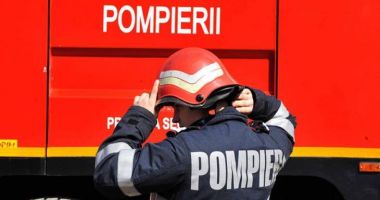 Arde o mașină în Năvodari
