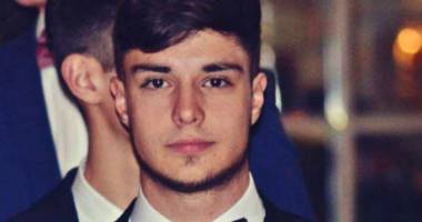 Cutremurător! Scrisoare către fiul mort, victima 60 de la Colectiv: "Cum e Raiul azi, cum se vede lumea asta de acolo, Alex?" - 2