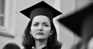 Stire din Eveniment : Sfârşit tragic pentru o tânără de doar 22 de ani. Cum a fost găsită moartă la cabana familiei