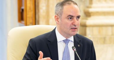 Stire din Economie : Noul ministru de Finanțe, îngrozit de cifrele reale din buget: "Ni s-a livrat iluzia unei economii în plin avânt"