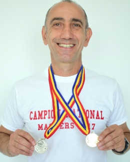 Stire din Sport : Alexandru Pop, de la Maratonul de la Paris, la aurul național