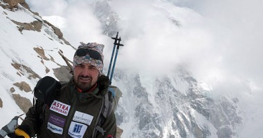 Stire din Sport : Alpinism: Alex Găvan a urcat pe Broad Peak în memoria luptătorilor anticomuniști din munți