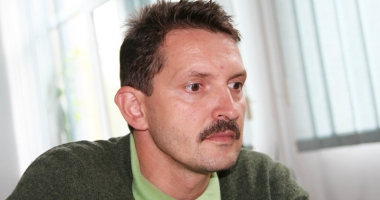 Stire din Eveniment : Șpagă pentru necropsia morților la Morga Constanța. A umilit o mamă cu fetița moartă pentru 1.000 lei