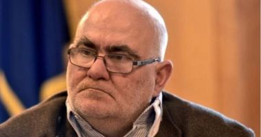 Stire din Eveniment : Încep audierile tinerelor care-l acuză pe Alfred Bulai de hărțuire sexuală