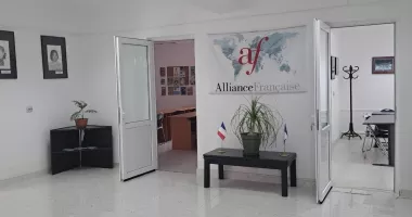 Stire din Cultură-Educație : Comunitatea francofonă din Constanța, reunită la întâlnirea anuală de Crăciun