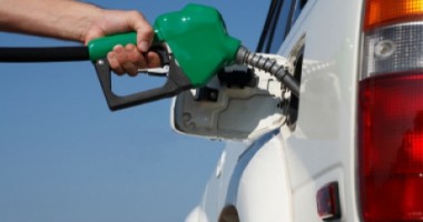 Stire din Economie : Benzina se va scumpi masiv