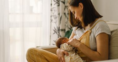 Stire din Sănătate : Alimentaţia mamei va influența gustul și calitatea laptelui bebeluşului