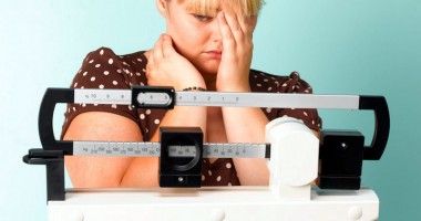 Stire din Sănătate : Ce boli sunt provocate de alimentația haotică și sedentarism