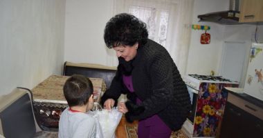 Stire din Social : Alimente  pentru bătrânii  și persoanele  cu dizabilități  din Cumpăna