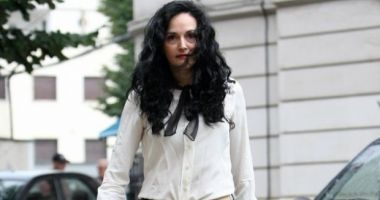 Stire din Eveniment : Alina Bica a trimis la Înalta Curte scutire medicală din Costa Rica. Ea cere ca procesul să fie secret
