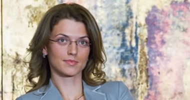 Stire din Politică-Administrație : Deputatul PNL, Alina Gorghiu lansează o carte de afaceri la Constanța