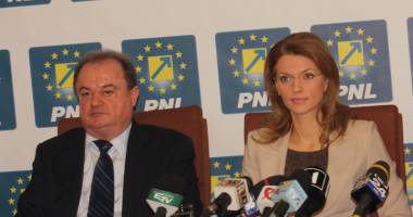 Stire din Politică-Administrație : Gorghiu și Blaga: Luni depunem moțiune de cenzură