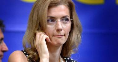 Stire din Politică-Administrație : "Sunt sigură că președintele va avea o propunere de premier distinctă de cea a PSD"