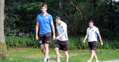 Stire din Sport : Doi jucători de la Viitorul, convocați la naționala de tineret