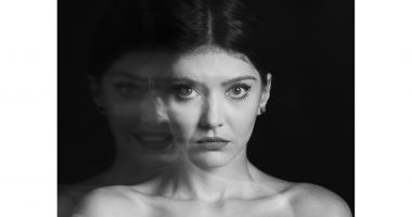„Fără filtru“ - expoziție de fotografie-portret, la Muzeul de Artă Constanţa - 4