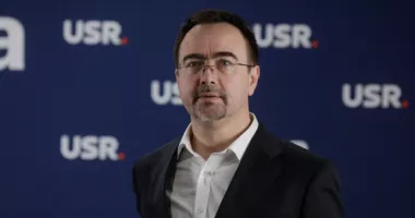 Stire din Politică-Administrație : USR face apel pentru adoptarea proiectului privind reducerea diurnelor magistraților