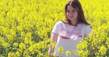 Stire din Eveniment : Tatăl Alisiei, fata ucisă pe câmp, publică mesajele care îl contrazic pe principalul suspect