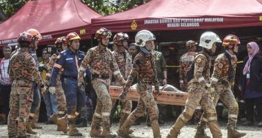 Stire din Actualitate : 10 persoane aflate într-un camping au murit în urma unei alunecări de teren în Malaezia