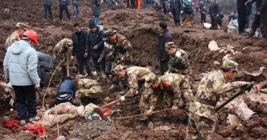 Stire din Actualitate : Alunecări de teren în China: Cel puțin nouă oameni au fost îngropați