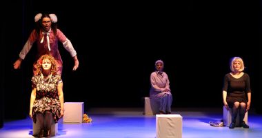 Stire din Cultură-Educație : „Amalia respiră adânc”, pe scena Teatrului „Căluţul de mare”