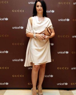 Stire din Monden : Amalia Năstase: "Am avut perioade în care n-am stat pe roze cu banii"