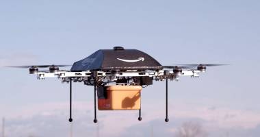 Amazon, aproape de introducerea dronelor în sistemul de livrări