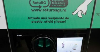 Stire din Eveniment : Metodă inedită de a păcăli aparatele de reciclat. Iată ce foloseau locuitorii unui mare oraș în loc de sticle