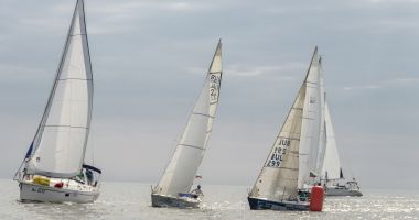 Stire din Social : Lacul Tăbăcărie se transformă în weekend, într-o „mare” de adrenalină