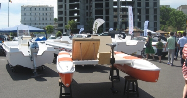Ambarcațiuni pentru toate buzunarele și bolizi-auto, la Tomis Yacht - 4