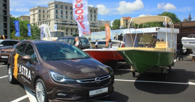 Ambarcațiuni și autoturisme la prețuri promoționale, în portul Tomis - 29