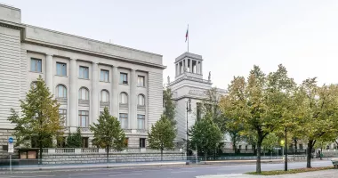 Stire din Actualitate : Ambasada Rusiei în Germania denunță interzicerea simbolurilor sovietice la Berlin pe 8 și 9 mai