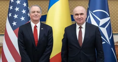 Stire din Actualitate : Ilie Bolojan l-a primit pe noul ambasador al SUA, Darryl Nirenberg, la Palatul Victoria