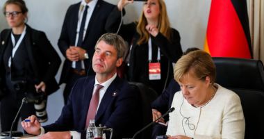 Stire din Actualitate : Ambasadorul german în China, un apropiat al Angelei Merkel, a murit