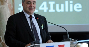 Stire din Cultură-Educație : Ambasadorul Franței premiază învățământul constănțean
