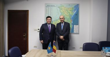 Stire din Politică-Administrație : Ambasadorul Kazahstanului, în vizită la Camera de Comerț, Industrie, Navigație și Agricultură Constanța