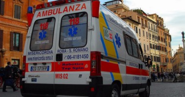 Stire din Actualitate : Desfigurată de fostul iubit, cu acid sulfuric