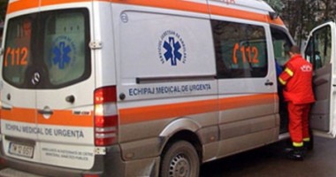 Stire din Eveniment : Plângere împotriva unui medic, a unui polițist și a Serviciului de Ambulanță, în cazul morții unui băiat de 15 ani