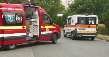 Stire din Sănătate : Copilul căruia i-a explodat un proiectil în mână se află în operație