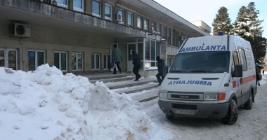 Ambulanța, depășită de numărul de solicitări