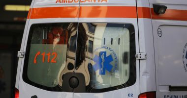 Stire din Eveniment : Accident rutier în Palazu Mic! O mașină a derapat