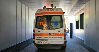 Stire din Eveniment : Un pieton a fost lovit de un autoturism la Casa de Cultură